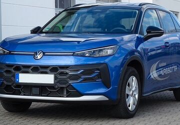 VW T-Roc 3.000 km 37.770 &euro; Meißen 01662