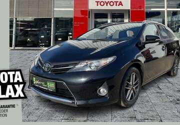 Toyota Auris 148.500 km 9.230 &euro; Dresden 01139