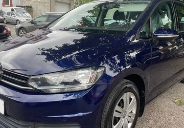 VW Touran 167.029 km 12.399 &euro; Radebeul 01445