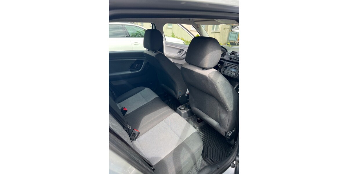 Skoda Fabia Kombi 152.000 km 4.999 &euro; Dresden 01067