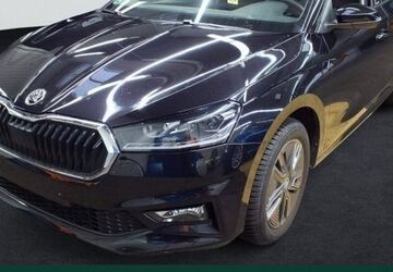 Skoda Fabia 7.274 km 21.890 &euro; Dresden 01169