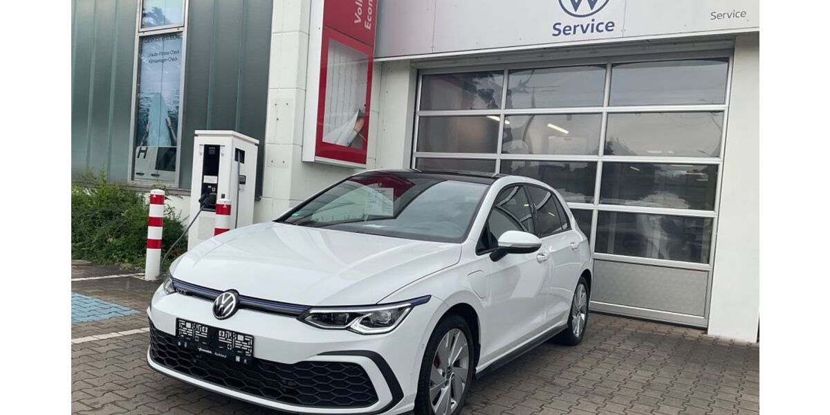 VW Golf 32.400 km 23.990 &euro; Radebeul 01445