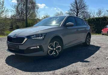 Skoda Scala 65.100 km 15.490 &euro; Dresden 01157