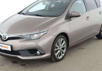 Toyota Auris 101.079 km 11.760 &euro; Dresden 01187