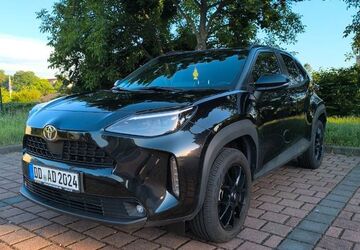 Toyota Yaris Cross 27.000 km 26.900 &euro; Dresden 01237
