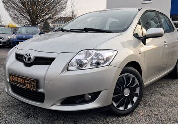 Toyota Auris 136.000 km 3.799 &euro; Dresden 01159