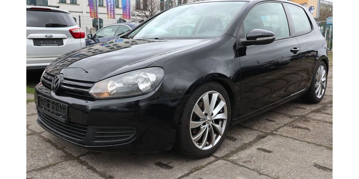 VW Golf 148.000 km 2.888 &euro; Dresden 01237