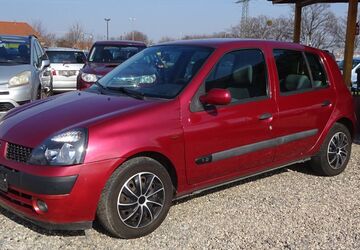 Renault Clio 207.000 km 750 &euro; Dresden 01219