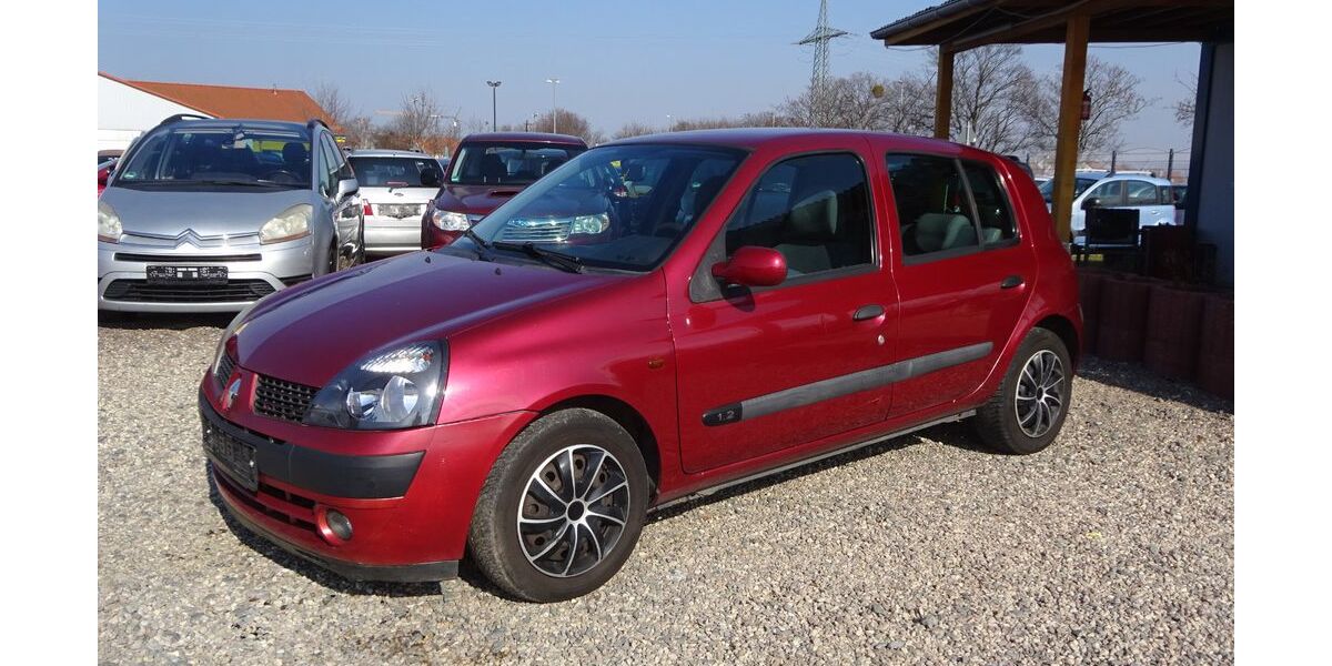 Renault Clio 207.000 km 750 &euro; Dresden 01219