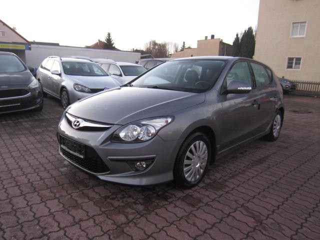 Hyundai i30 52.705 km 6.599 &euro; Dresden 01219