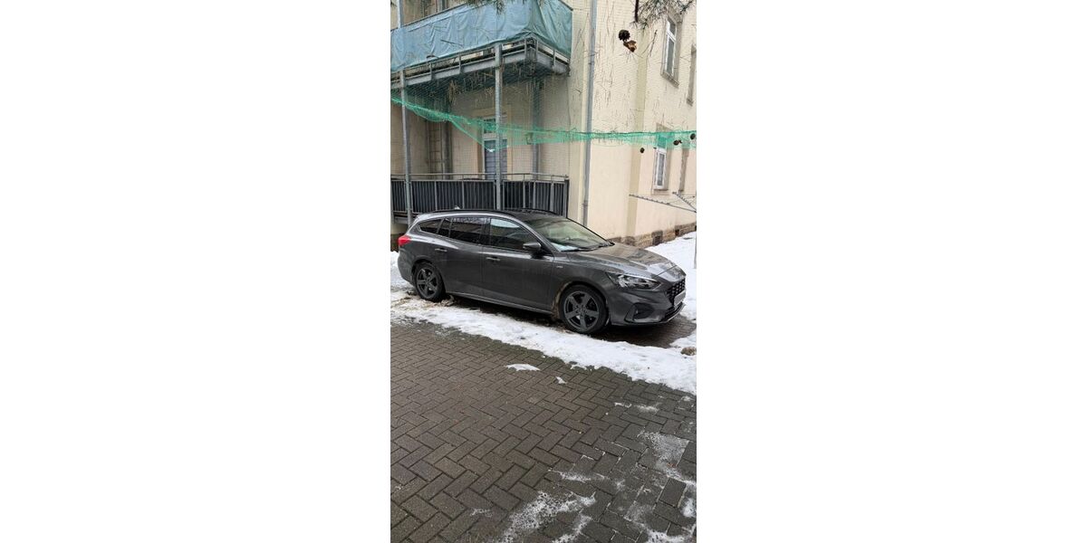 Ford Focus 81.000 km 15.500 &euro; Dresden 01159