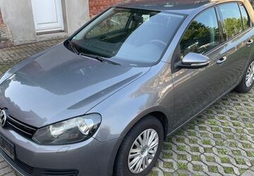 VW Golf 241.000 km 5.999 &euro; Dresden 01139