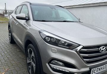 Hyundai TUCSON 115.500 km 15.990 &euro; Dresden 01156