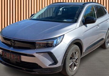 Opel Grandland (X) 32.187 km 17.980 &euro; Dresden 01328