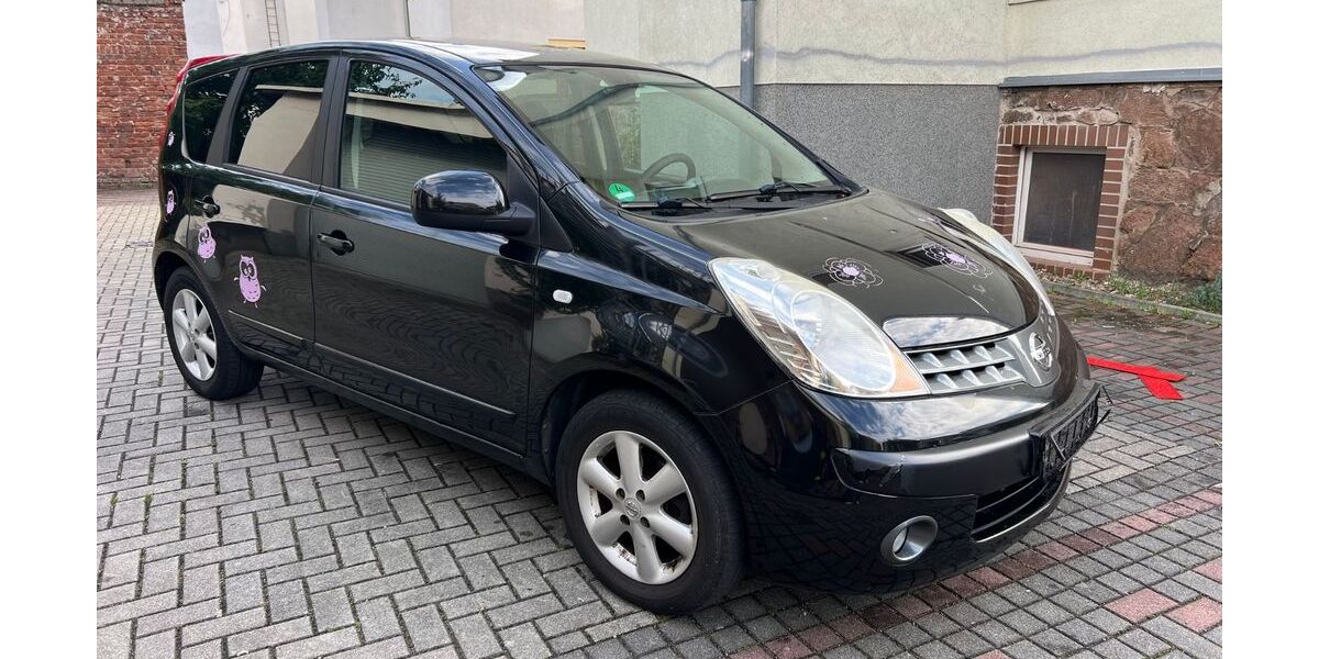 Nissan Note 142.000 km 3.333 &euro; Dresden 01139