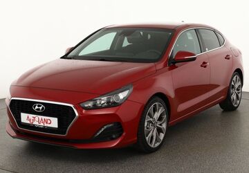 Hyundai i30 69.077 km 16.890 &euro; Dresden 01069