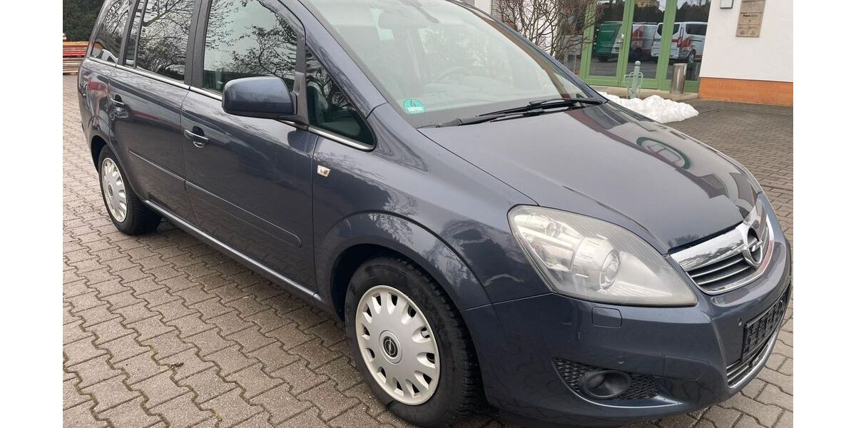 Opel Zafira 213.000 km 2.499 &euro; Dresden 01239