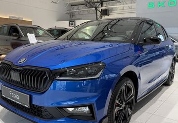 Skoda Fabia 4.500 km 29.980 &euro; Dresden 01099