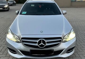 Mercedes-Benz E 200 285.000 km 7.700 &euro; Dresden 01067