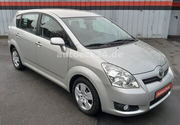 Toyota Corolla Verso 88.100 km 7.995 &euro; Dresden 01279