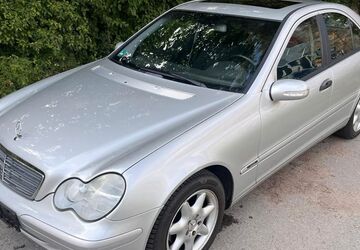 Mercedes-Benz C 180 167.000 km 4.999 &euro; Dresden 01139