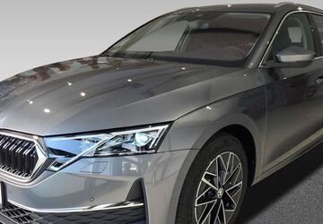 Skoda Octavia 32.241 km 31.990 &euro; Dresden 01067