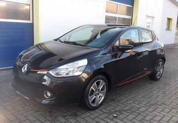 Renault Clio 141.333 km 5.990 &euro; Dresden 01157