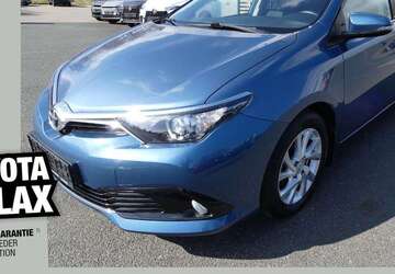 Toyota Auris 67.000 km 11.890 &euro; Freital 01705