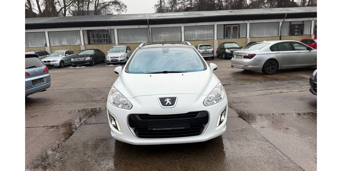 Peugeot 308 150.774 km 4.990 &euro; Dresden 01159