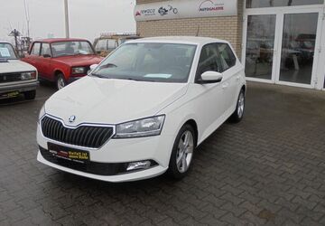 Skoda Fabia 42.450 km 11.790 &euro; Dresden 01157