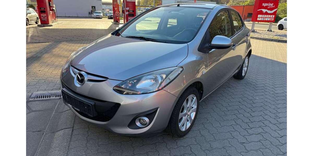 Mazda 2 144.000 km 3.300 &euro; Dresden 01187