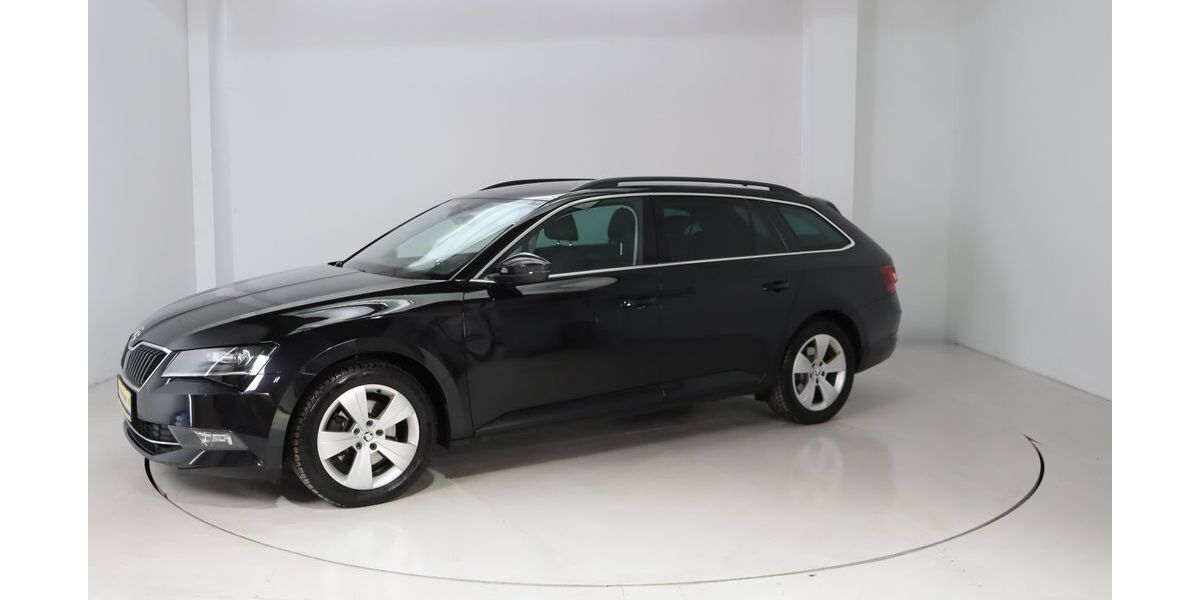 Skoda Superb 156.358 km 15.790 &euro; Dresden 01237