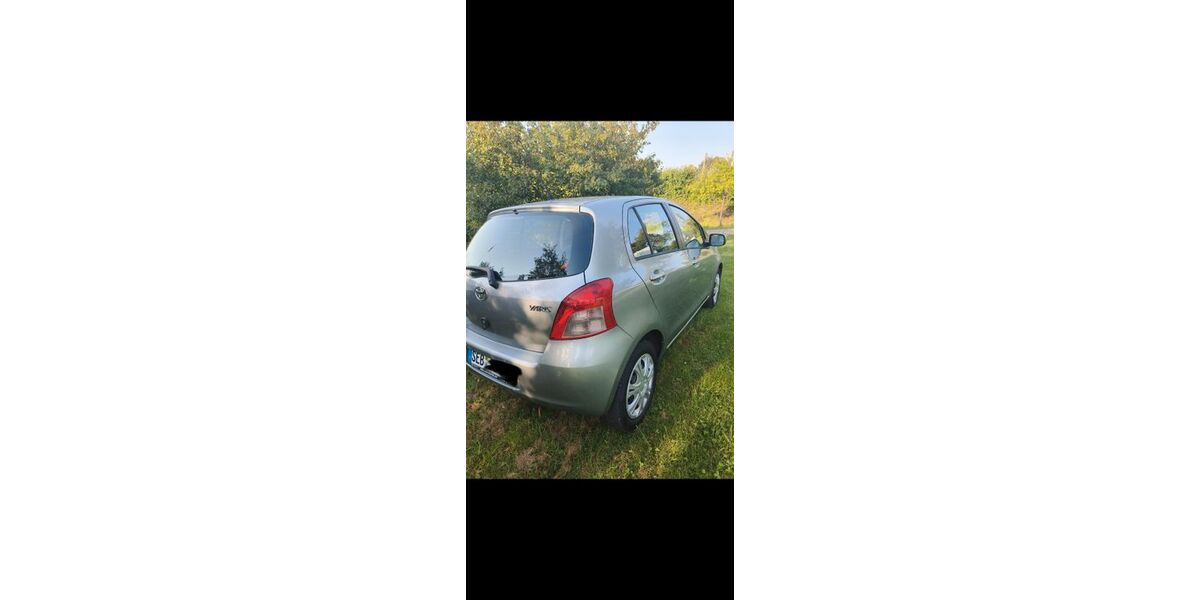 Toyota Yaris 95.450 km 4.250 &euro; Stolpen 01833