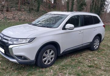 Mitsubishi Outlander 156.000 km 13.200 &euro; Freital 01705