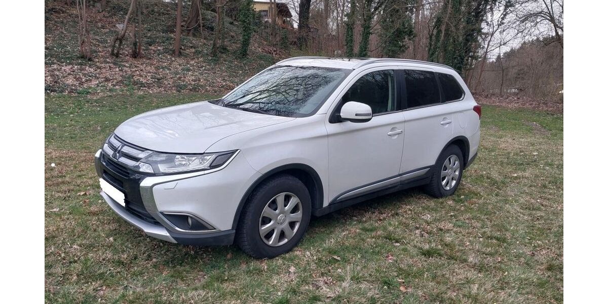 Mitsubishi Outlander 156.000 km 13.200 &euro; Freital 01705