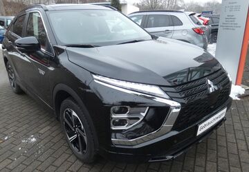 Mitsubishi Eclipse Cross 47.919 km 23.890 &euro; Radebeul 01445