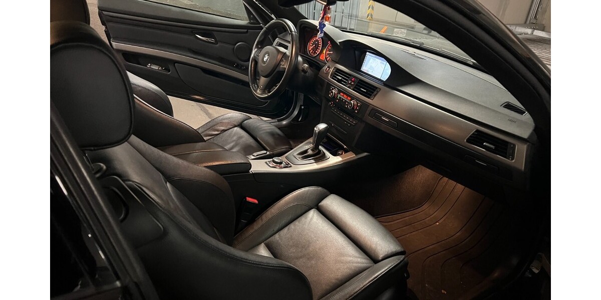 BMW 325i 119.000 km 15.500 &euro; Dresden 01067