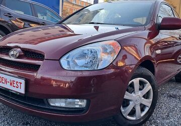 Hyundai Accent 67.000 km 2.599 &euro; Dresden 01159