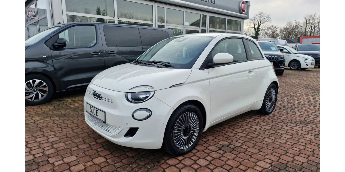Fiat 500e 10.710 km 18.990 &euro; Weinböhla 01689