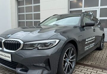 BMW 330 68.000 km 33.890 &euro; Halsbrücke OT Erlicht 09633