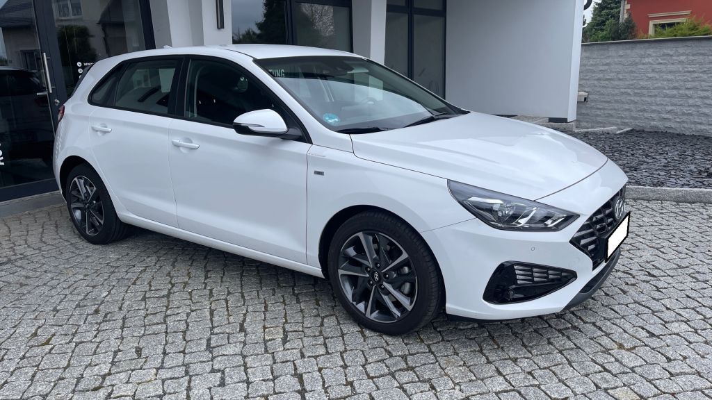 Hyundai i30 19.000 km 19.400 &euro; Coswig 01640