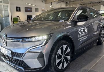 Renault Megane E-TECH 8.100 km 26.390 &euro; Dresden 01139