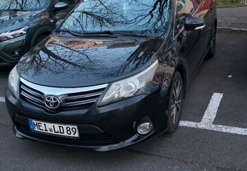 Toyota Avensis 368.701 km 3.800 &euro; Coswig 01640