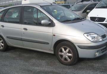 Renault Scenic 193.000 km 400 &euro; Dresden 01237