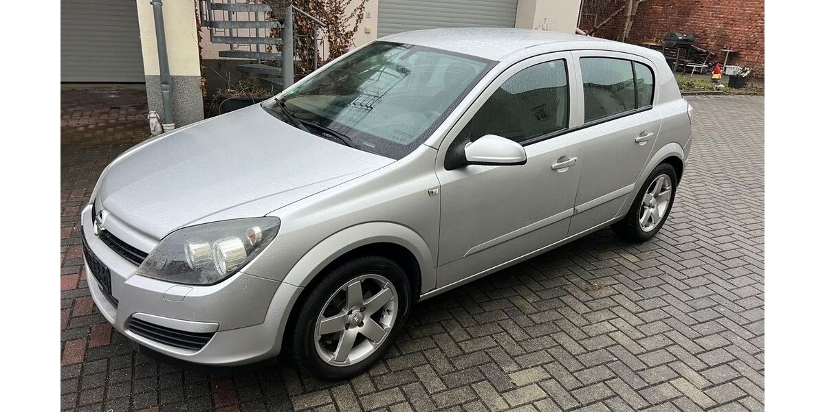 Opel Astra 159.000 km 2.999 &euro; Dresden 01139