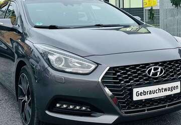 Hyundai i40 150.000 km 11.999 &euro; Dresden 01259