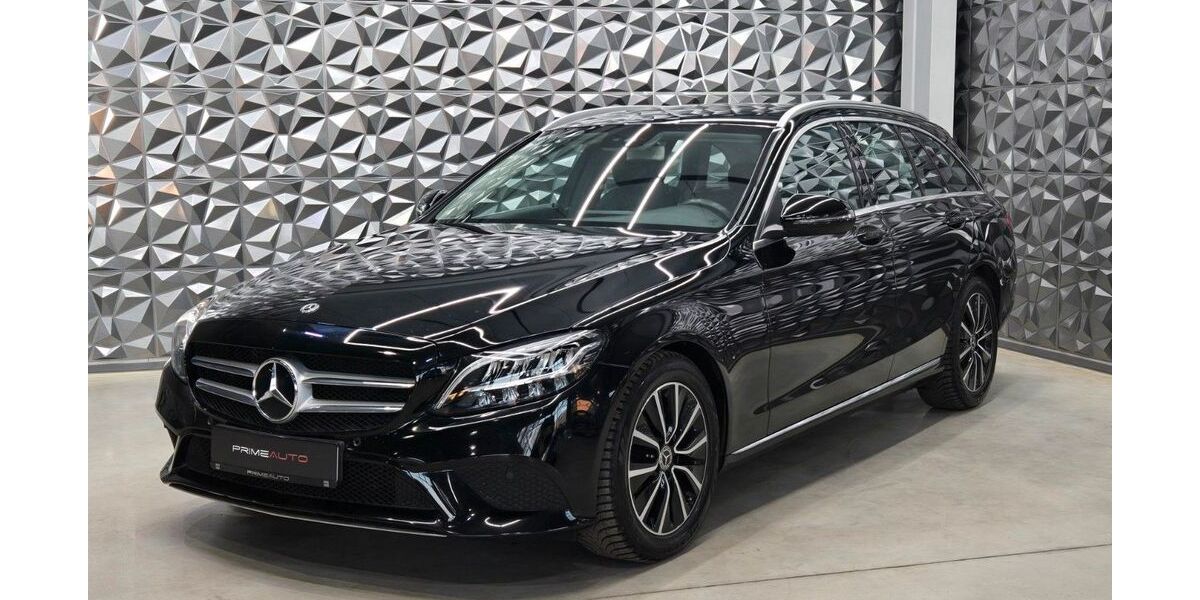 Mercedes-Benz C 200 133.541 km 18.990 &euro; Dresden 01139