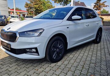 Skoda Fabia 5.000 km 19.990 &euro; Dresden 01099