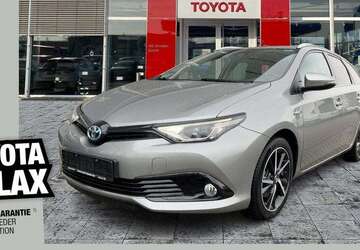 Toyota Auris 62.795 km 16.990 &euro; Dresden 01139