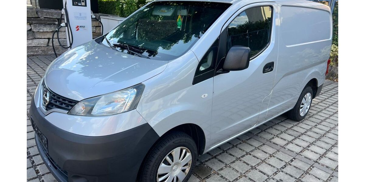 Nissan NV200 193.000 km 5.555 &euro; Dresden 01139